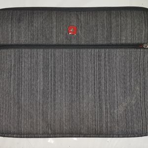 Brand new, never used Swiss Army Laptop Bag Case